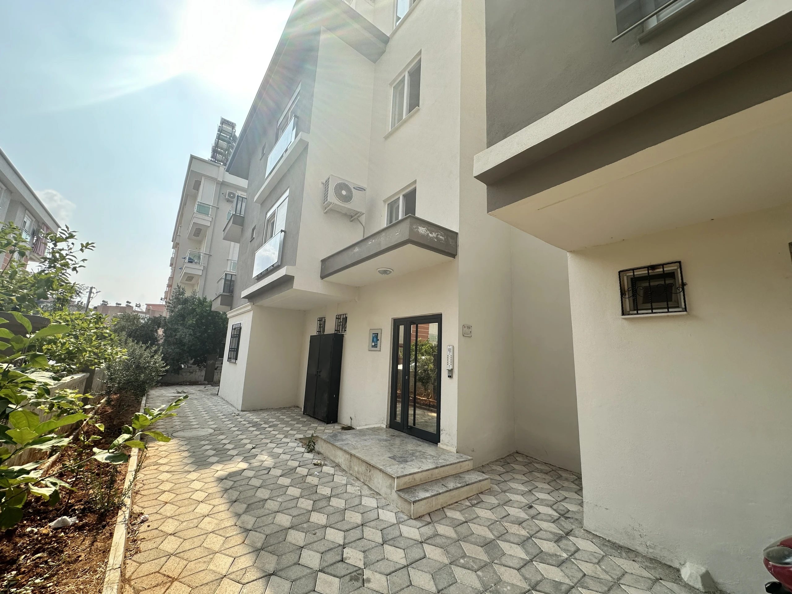 Satılık daire 43 m², 2nd floor/2 kat. Varsak , Antalya. 